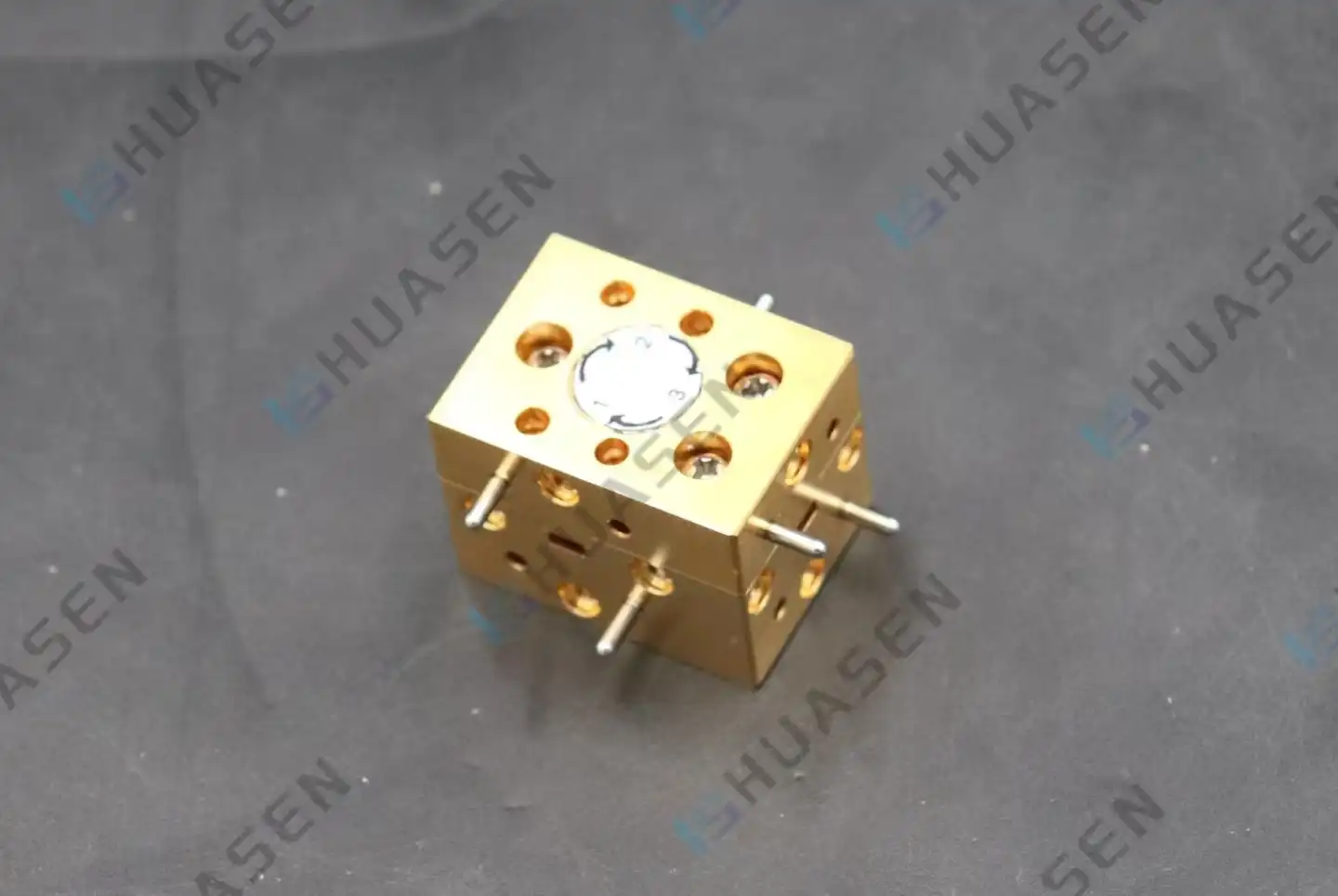 Waveguide Wideband Circulator in EW Systems Waveguide Wideband Circulator in EW Systems